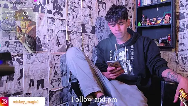 Snapshot of Mickey_Magic chatting on February 8, 9:29 pm Mickey Magic online show from February 8, 9:29 pm