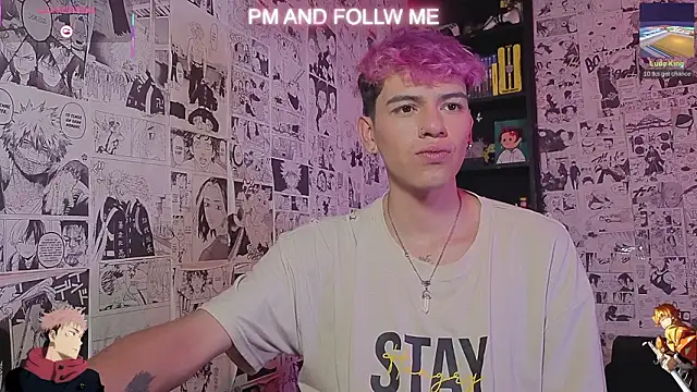 Snapshot of Mickey_Magic chatting on March 15, 2:50 am Mickey Magic online show from March 15, 2:50 am