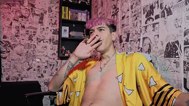 Snapshot of Mickey_Magic chatting on March 23, 9:52 pm Mickey Magic online show from March 23, 9:52 pm