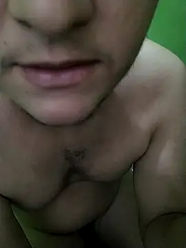 Snapshot of passivofoggozo69 chatting on November 14, 3:05 am passivofoggozo69 online show from November 14, 3:05 am