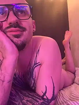 AssHunter4k online show from July 28, 7:39 pm