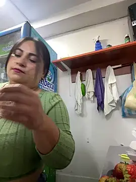 Miia Jazmin online show from March 14, 1:24 pm