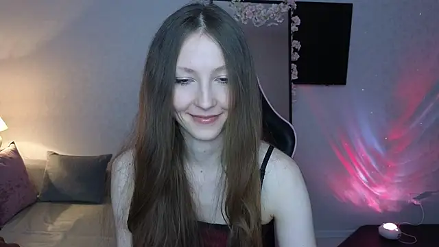 Snapshot of Sweeet_Lilit chatting on February 12, 1:30 am Sweeet Lilit online show from February 12, 1:30 am