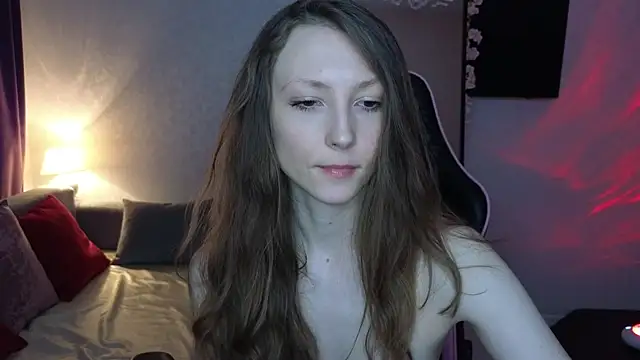 Snapshot of Sweeet_Lilit chatting on February 21, 11:21 pm Sweeet Lilit online show from February 21, 11:21 pm