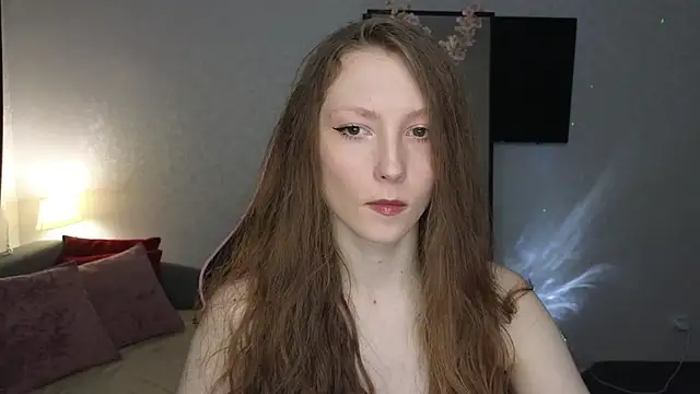 Snapshot of Sweeet_Lilit chatting on September 18, 8:44 pm Sweeet Lilit online show from September 18, 8:44 pm