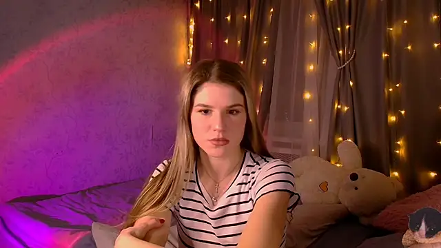 Melissa smith  online show from February 6, 8:23 pm