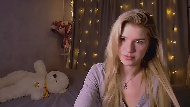 Melissa smith  online show from October 10, 11:15 pm