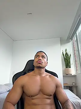 Snapshot of XavierColeman chatting on June 3, 7:08 pm XavierColeman online show from June 3, 7:08 pm