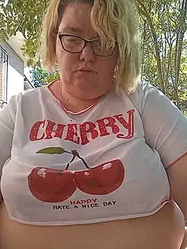 diosacurvy1984 online show from June 10, 8:46 am