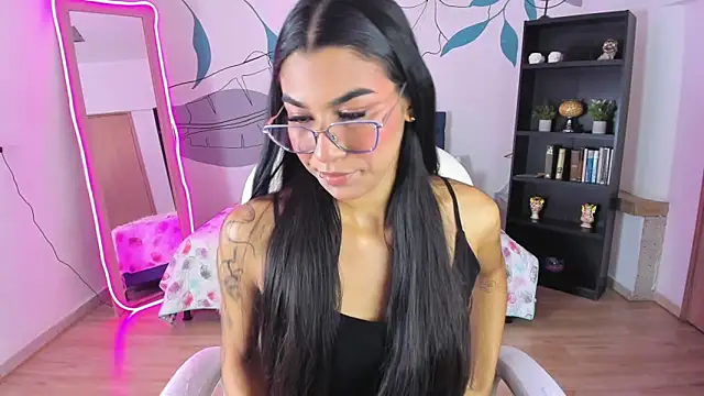 Dana Paula online show from January 8, 11:45 am