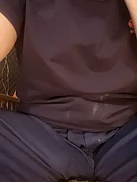 Snapshot of almighty_d chatting on March 2, 3:02 am almighty d online show from March 2, 3:02 am