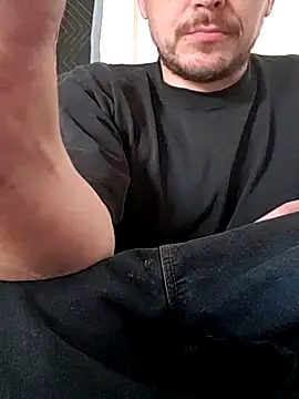 Snapshot of almighty_d chatting on March 12, 10:07 pm almighty d online show from March 12, 10:07 pm