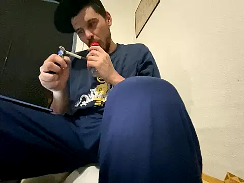 Snapshot of almighty_d chatting on November 11, 4:45 am almighty d online show from November 11, 4:45 am