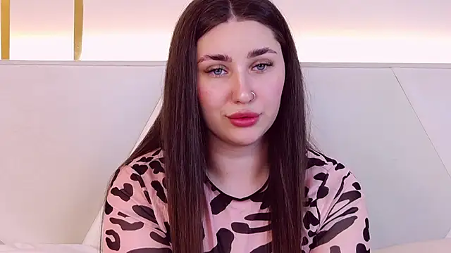 KiraBarlows online show from March 6, 1:05 am