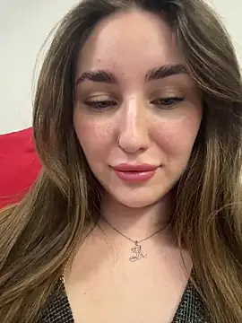 KiraBarlows online show from June 22, 8:28 pm