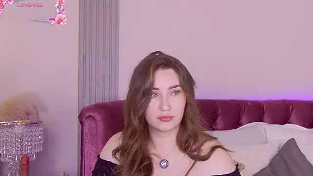 KiraBarlows online show from July 11, 7:49 pm