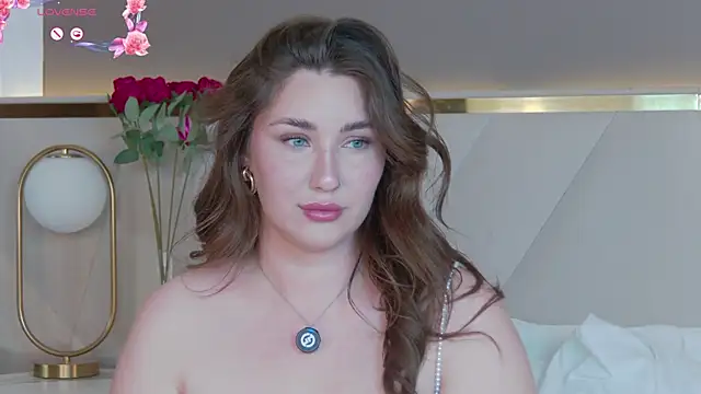 KiraBarlows online show from July 22, 8:55 pm