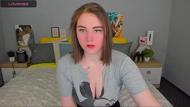 lillyloan4u online show from April 28, 7:30 pm