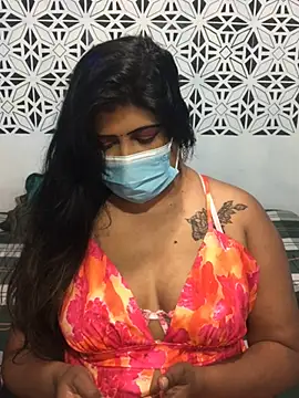 Snapshot of Lovely_WINDI chatting on August 6, 6:10 pm Lovely WINDI online show from August 6, 6:10 pm