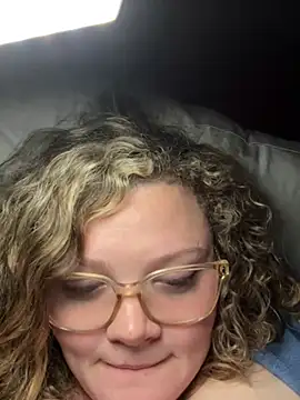 Snapshot of Doublegs777 chatting on January 31, 9:05 am Doublegs777 online show from January 31, 9:05 am