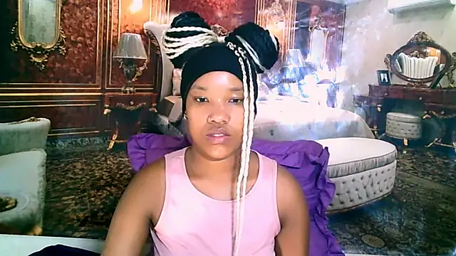 EroticSexyPrada online show from February 3, 6:40 am