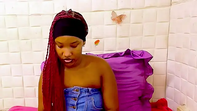 EroticSexyPrada online show from March 9, 5:50 pm