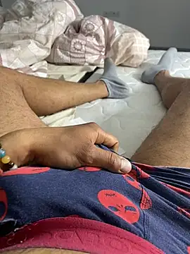 Snapshot of atesliskc chatting on February 6, 6:02 pm atesliskc online show from February 6, 6:02 pm