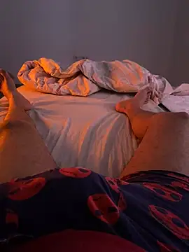 Snapshot of atesliskc chatting on February 10, 10:51 pm atesliskc online show from February 10, 10:51 pm