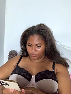 madell online show from March 12, 6:33 pm