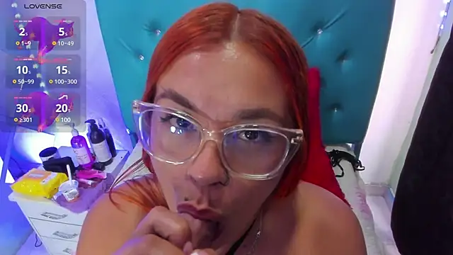 Sophie new25 online show from March 3, 6:01 pm