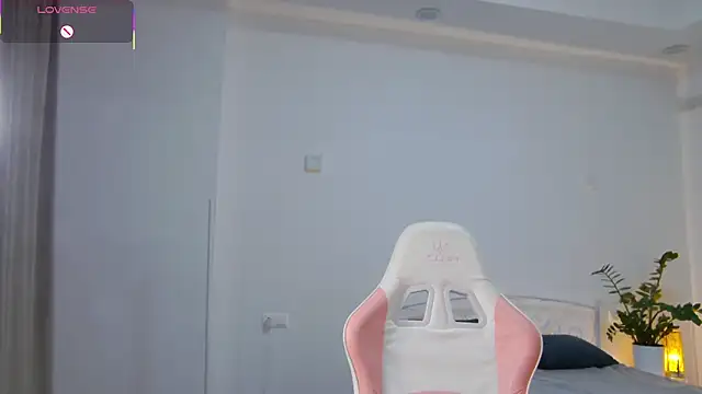 GiKarerra online show from November 28, 9:17 pm