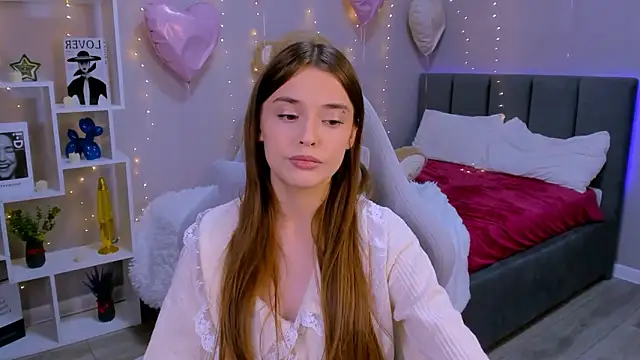 Snapshot of RayWillliams chatting on March 10, 6:35 pm RayWillliams online show from March 10, 6:35 pm