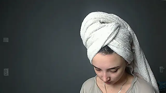 Eva Gloryy online show from October 10, 9:41 am