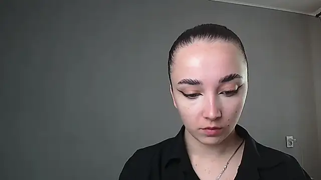 Snapshot of Eva_Gloryy chatting on May 5, 11:07 am Eva Gloryy online show from May 5, 11:07 am