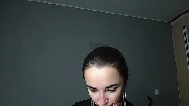 Snapshot of Eva_Gloryy chatting on May 31, 7:04 pm Eva Gloryy online show from May 31, 7:04 pm