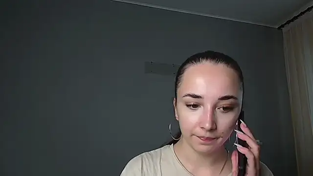 Snapshot of Eva_Gloryy chatting on June 10, 12:59 pm Eva Gloryy online show from June 10, 12:59 pm