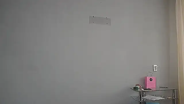 Snapshot of Eva_Gloryy chatting on June 18, 1:15 pm Eva Gloryy online show from June 18, 1:15 pm