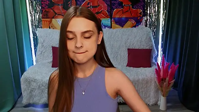 Snapshot of JinxTonks chatting on February 8, 9:35 am JinxTonks online show from February 8, 9:35 am