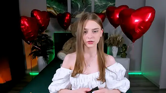 Snapshot of JinxTonks chatting on February 14, 12:19 am JinxTonks online show from February 14, 12:19 am