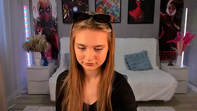 Snapshot of JinxTonks chatting on October 5, 12:25 pm JinxTonks online show from October 5, 12:25 pm