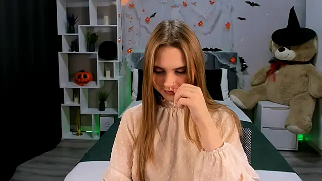 Snapshot of JinxTonks chatting on October 16, 5:25 pm JinxTonks online show from October 16, 5:25 pm