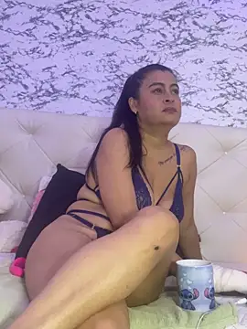 Lili  taylor online show from September 22, 1:13 pm