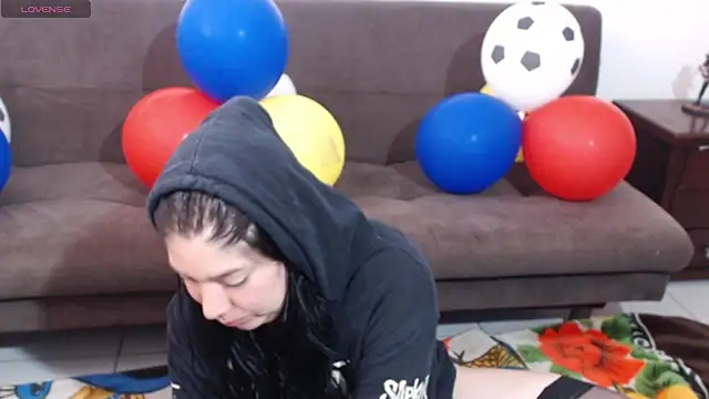 sharonnleon online show from July 10, 12:41 pm