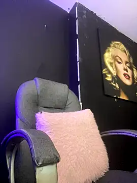 viktoria davis  online show from October 30, 10:54 pm