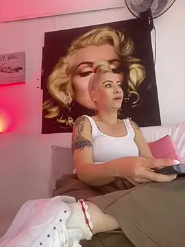 viktoria davis  online show from May 29, 11:36 pm