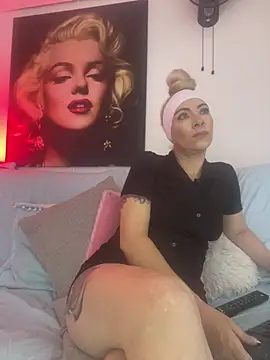 viktoria davis  online show from June 5, 12:17 am