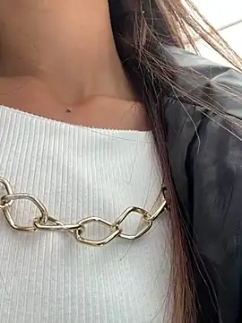 Snapshot of zoe_storm chatting on January 22, 7:56 pm zoe storm online show from January 22, 7:56 pm