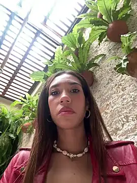 Snapshot of zoe_storm chatting on January 24, 8:32 pm zoe storm online show from January 24, 8:32 pm