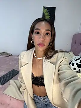 Snapshot of zoe_storm chatting on January 30, 10:41 pm zoe storm online show from January 30, 10:41 pm