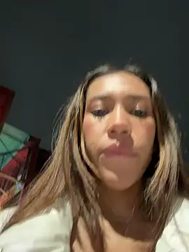 Snapshot of zoe_storm chatting on February 23, 2:51 am zoe storm online show from February 23, 2:51 am